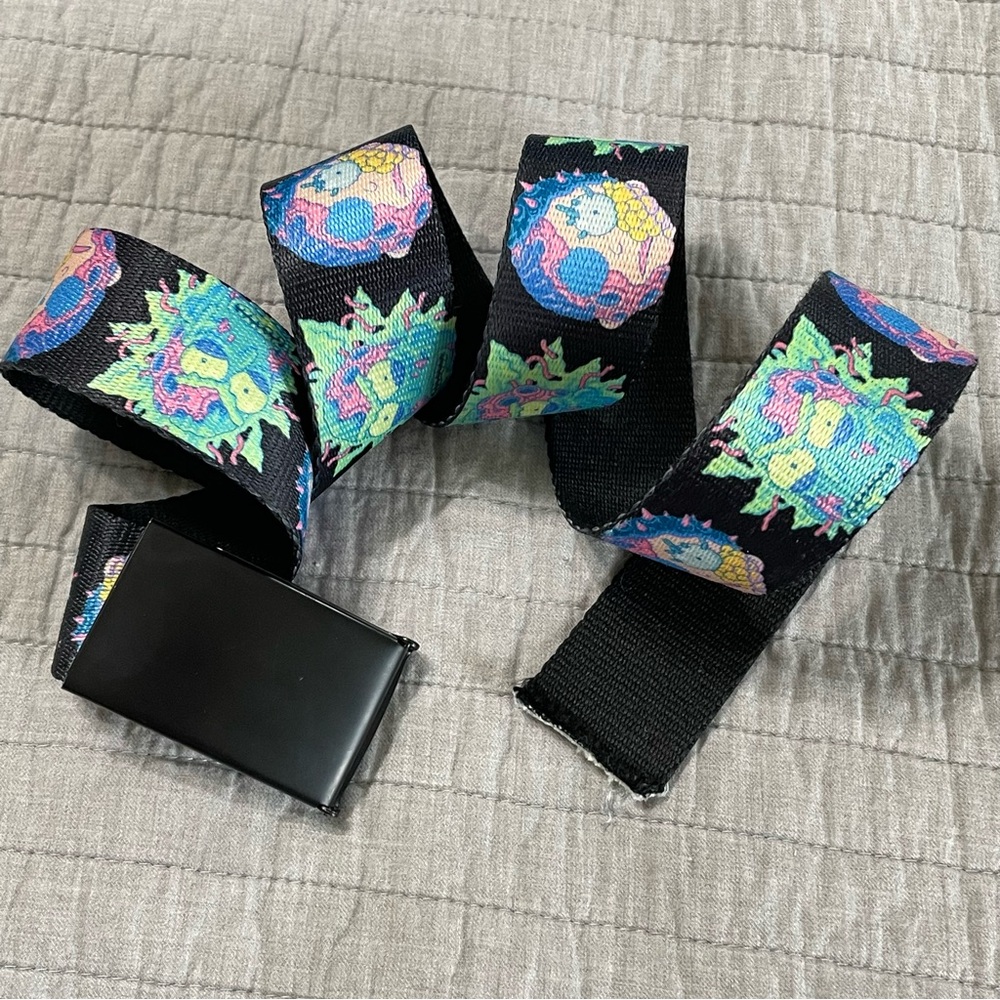 RICK AND MORTY Cell Faces Cinch Belt by Buckle Down Bottle Opener Black Web Men